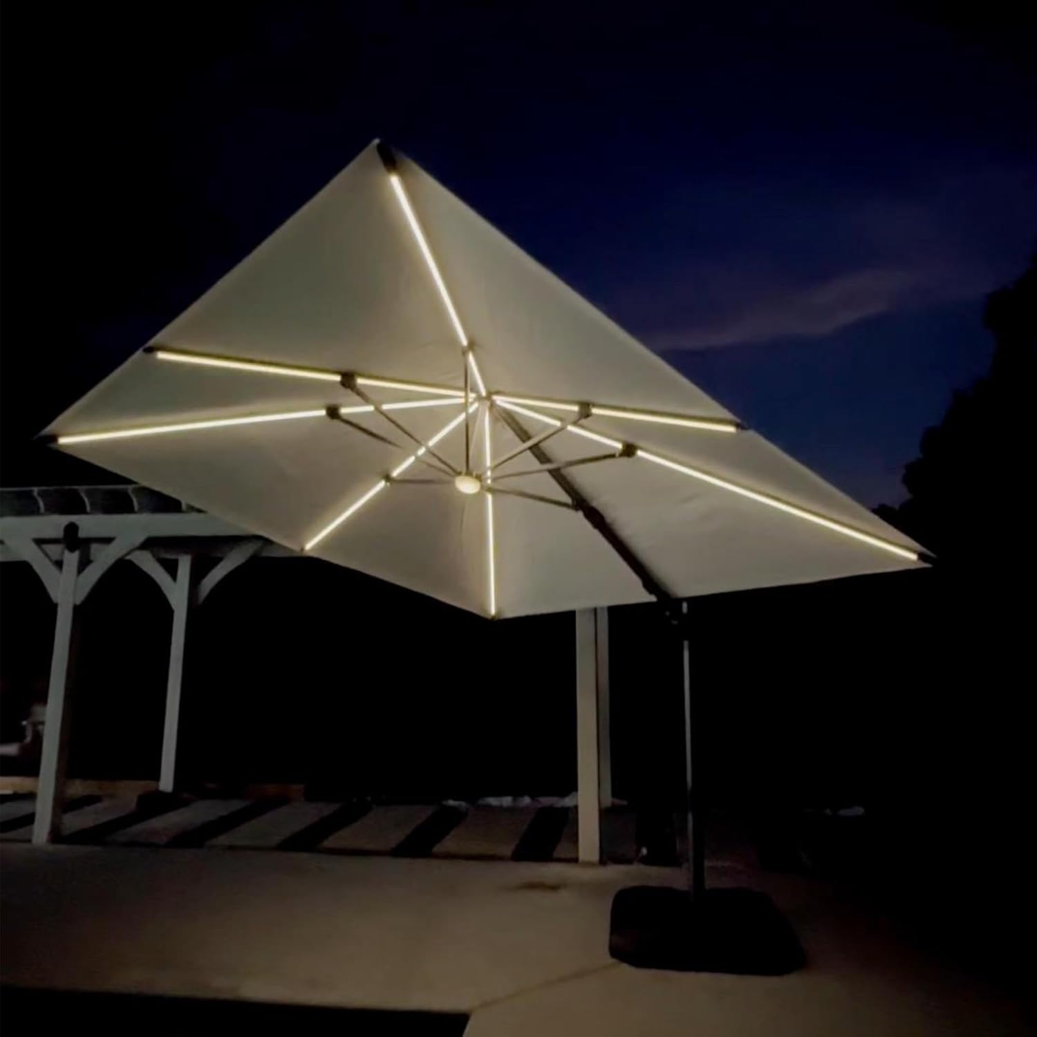 SUNGUARD UMBRELLAS Square Cantilever Patio Umbrella, 360-Degree Rotating Offset Umbrella with Aluminum Frame - Apple Green / 8' X 8' / Standard
