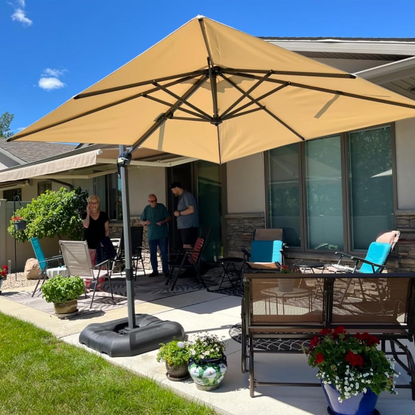 SUNGUARD UMBRELLAS Square Cantilever Patio Umbrella, 360-Degree Rotating Offset Umbrella with Aluminum Frame - Beige / 8' X 8' / Standard